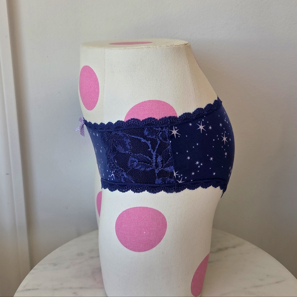 Victoria's Secret Dream Angels Hiphugger Lace Panty Blue NWT Nylon Galaxy Stars - Picture 3 of 11
